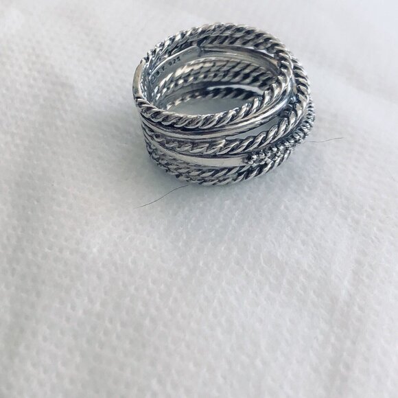 David Yurman Crossover Ring w Pave Diamonds Size 5 Comes w/ DY Pouch Beautiful - Picture 7 of 16